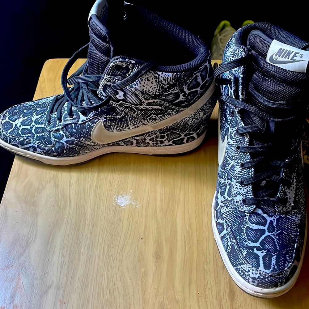 NIKE - One of a kind- Snakeskin Print Wedge Sneaker